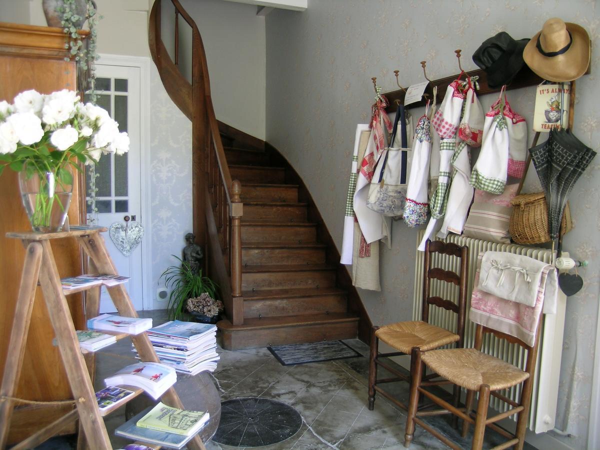 Bed and Breakfast Les 2 Madeleine à Saint-Saturnin-du-Bois Extérieur photo