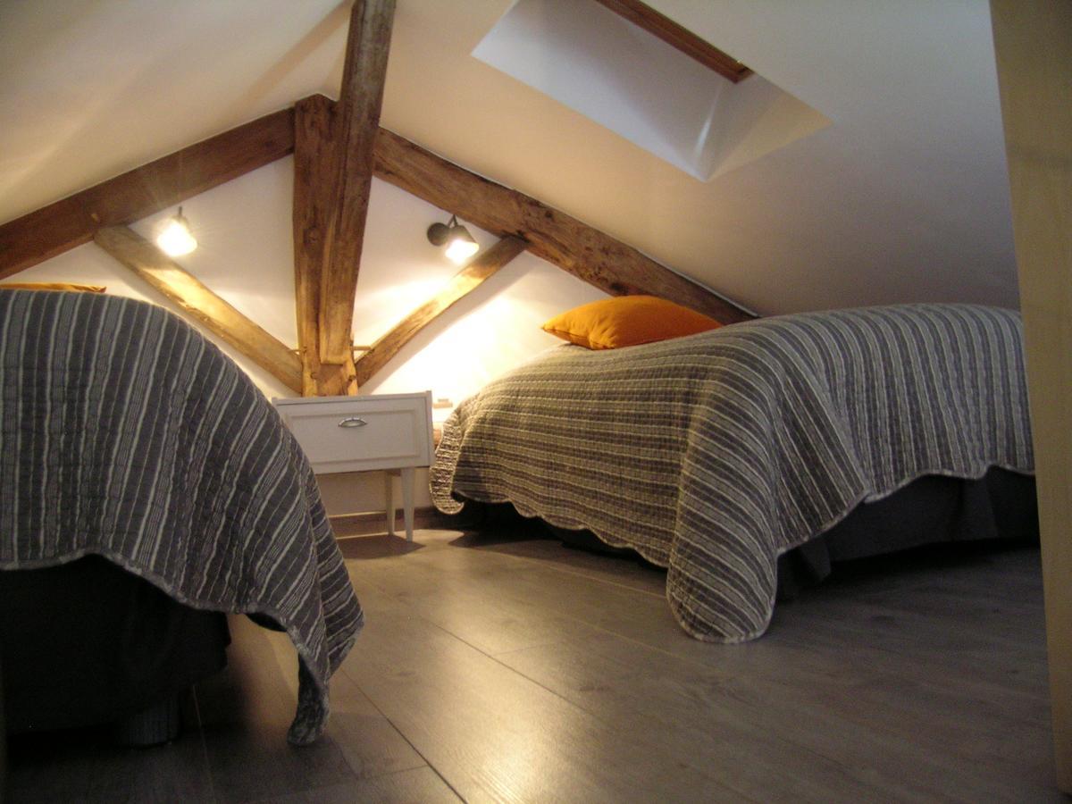 Bed and Breakfast Les 2 Madeleine à Saint-Saturnin-du-Bois Extérieur photo