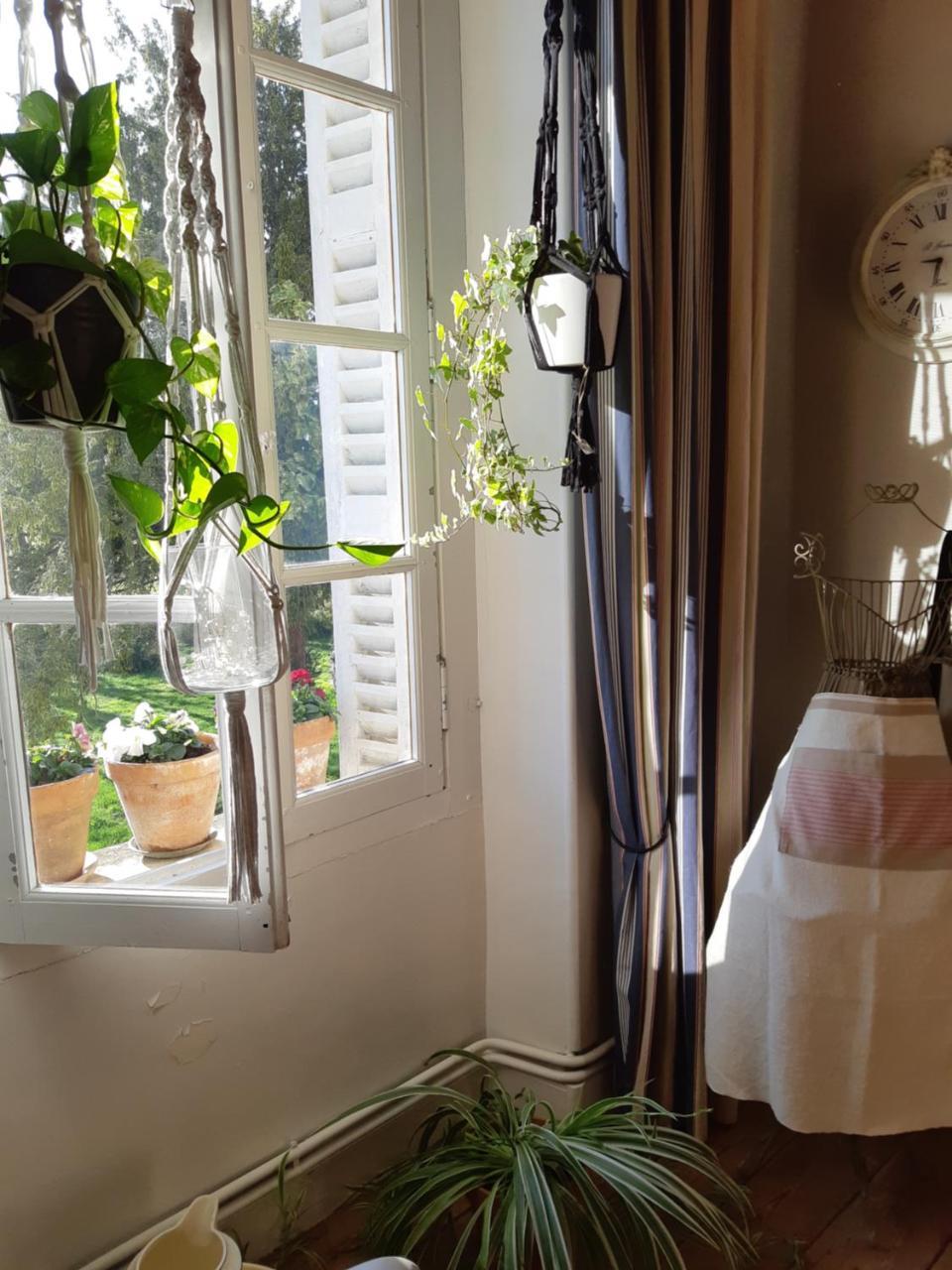 Bed and Breakfast Les 2 Madeleine à Saint-Saturnin-du-Bois Extérieur photo